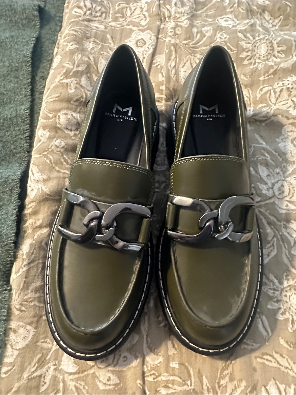 NWOBOX Marc Fisher Olive Green Leather Loafers with Silver Chain Accent